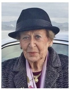 Linda's mother, Winifred "Winnie" O'Leal Dodge